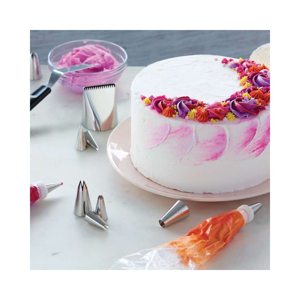 Set of cake decoration accessories - Wilton - 39 pcs.