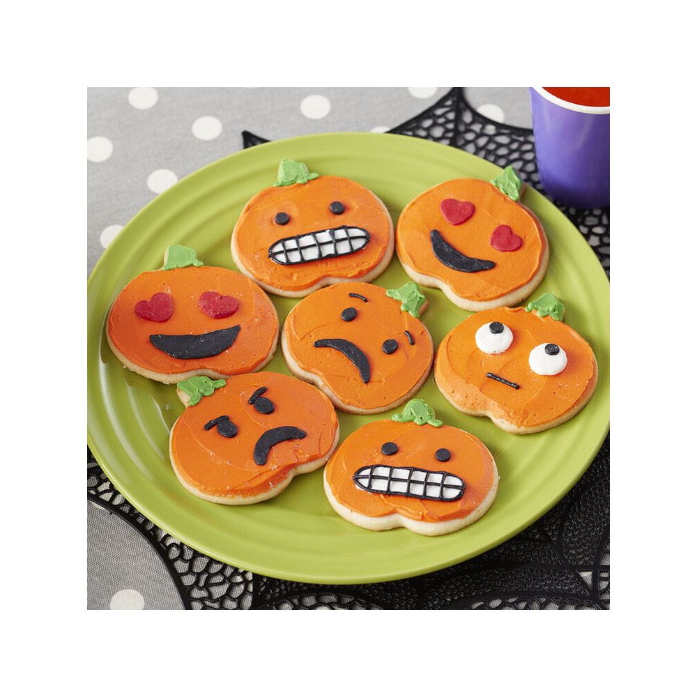 Cookie cutter for Halloween - Wilton - Pumpkin, 7.5 cm