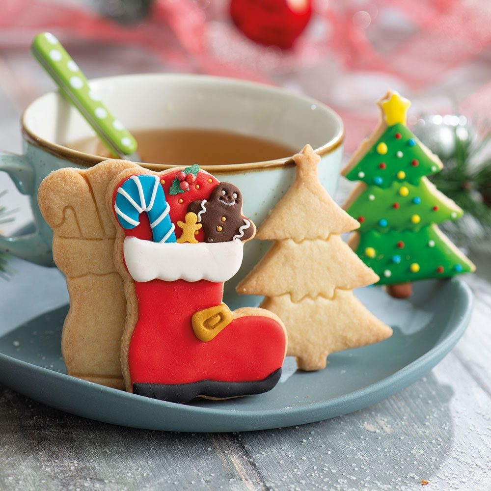 Set of cookie cutters - Decora - christmas tree and shoe, 2 pcs.