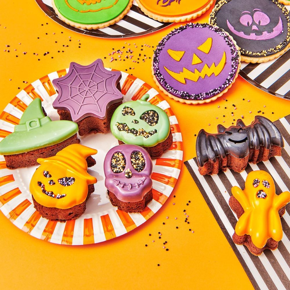 Silicone cookie mould Halloween - Wilton - 7 pcs