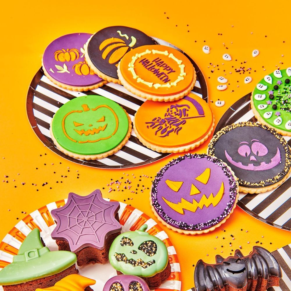 Halloween stencils - Wilton - 20 pcs