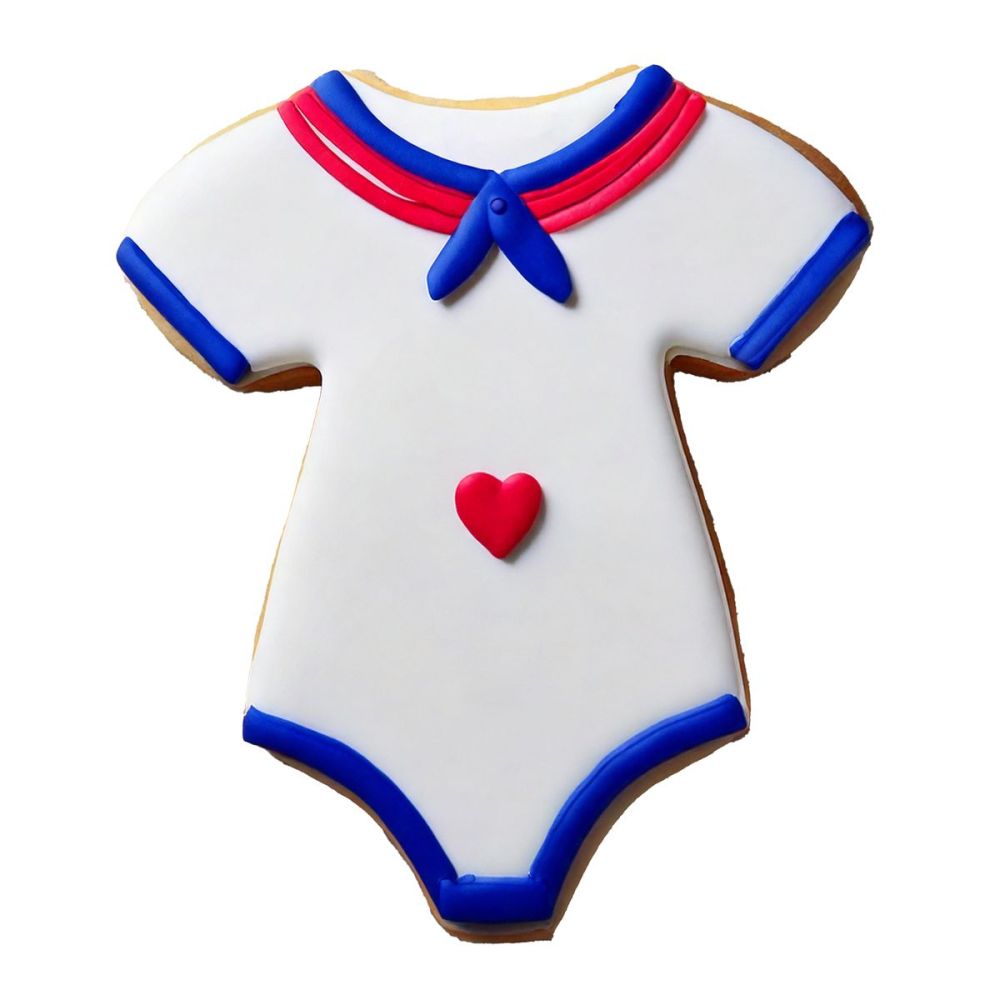 Baby shirt cookie cutter - Wilton - 9 cm