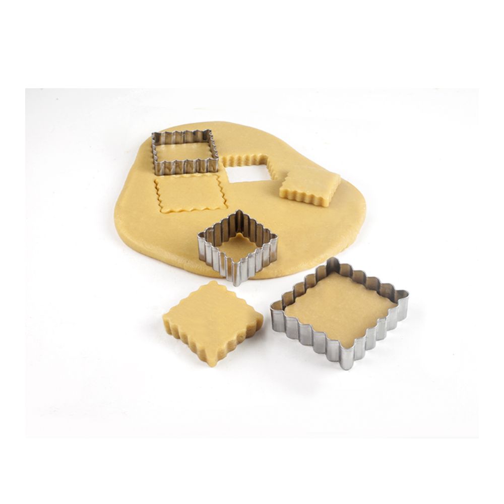 Set of cookie cutters Wavy Square - Wilton - 3 pcs.
