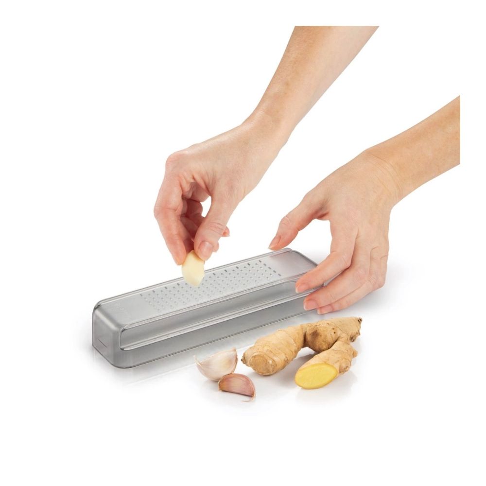 A grater with a container - Tescoma