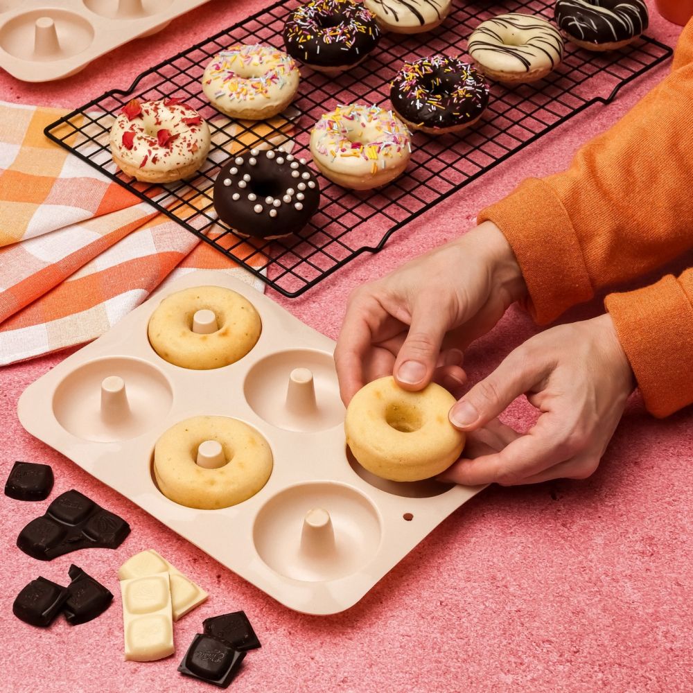 Silicone Donut Baking Molds – Tadar – 6 pcs
