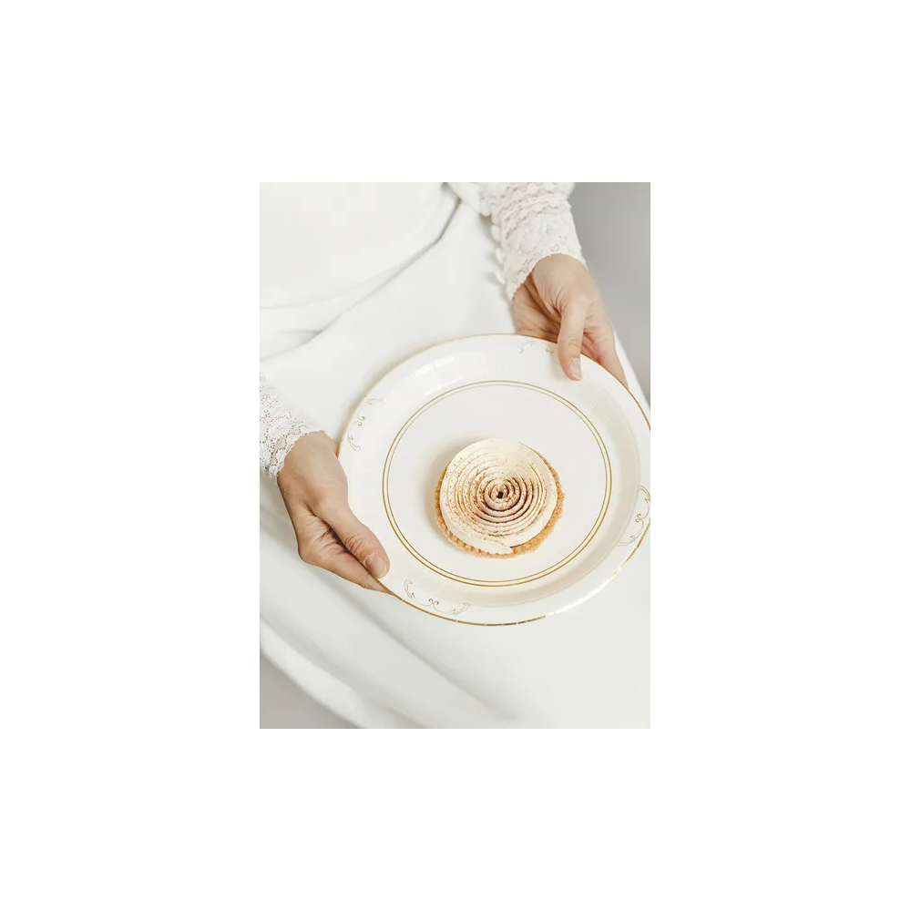 Paper Plates – PartyDeco – white with ornament, 23 cm, 6 pcs