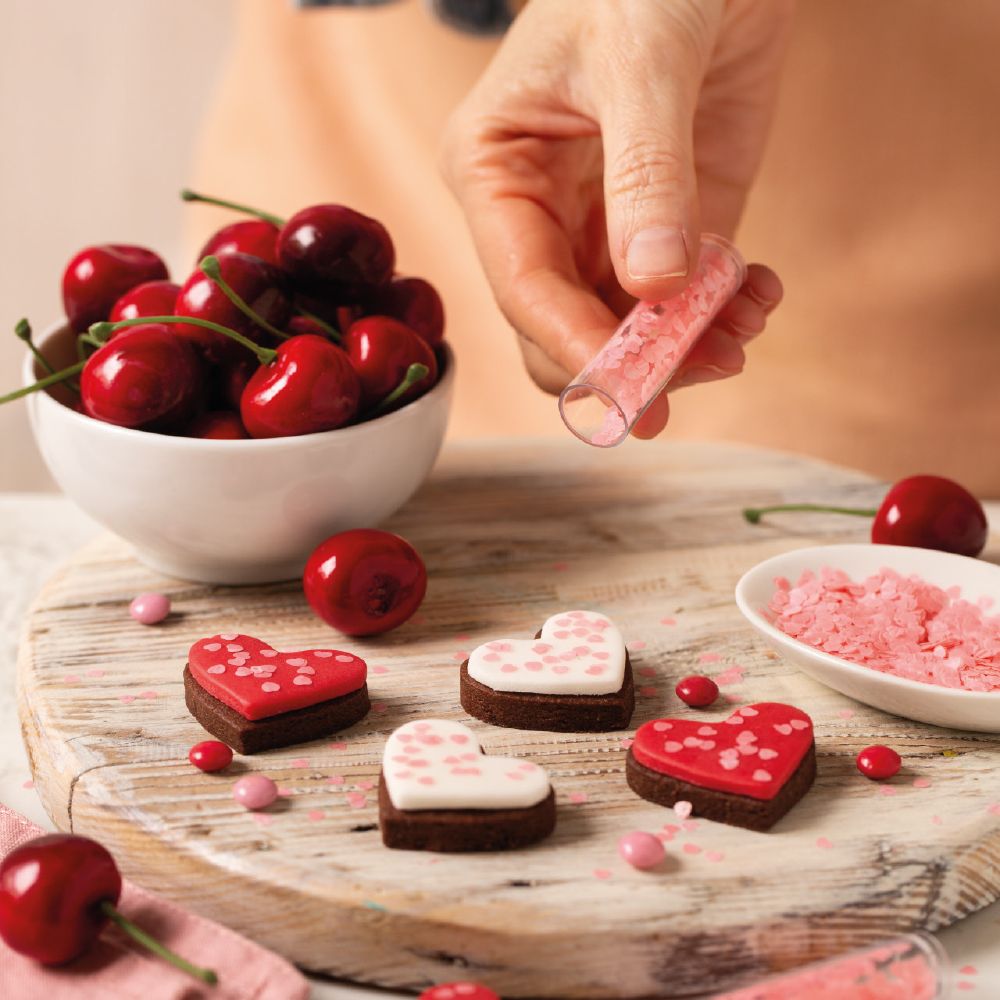 Edible heart-shaped decorations – Decora – pink 1 g